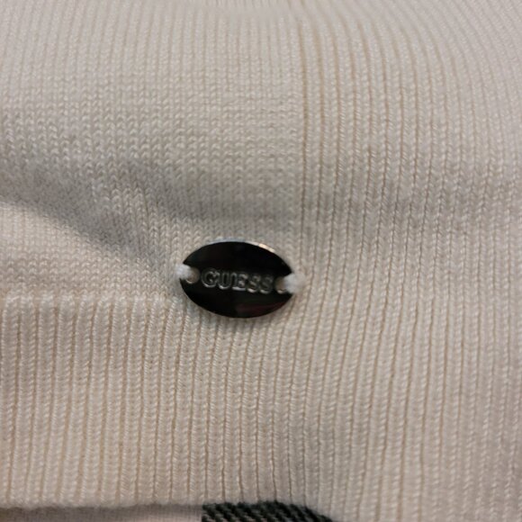 GUESS Women's 3/4 Sleeve Sweater Top - Picture 2 of 5